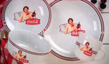 Fiftiesville Coca-Cola Dishes Set 16