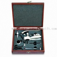 Bar Set with Wine Stopper and Zinc-alloy Corkscrew images
