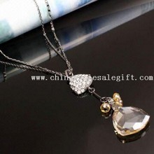 Fashionable Pendant with Rhodium Plating and Crystal images
