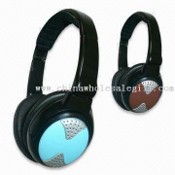 AM/FM Headphone Radios with Electronic Noise Cancellation images