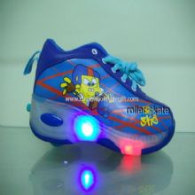 Flashing Roller Shoes with Lights images