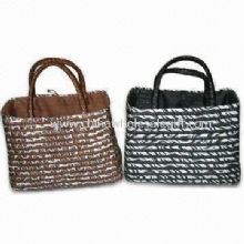 Straw Beach Bag with Different Colors and Patterns images