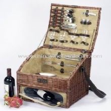 Willow Picnic Basket for 4 Persons images