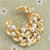 Rhinestone Brooch Pin images