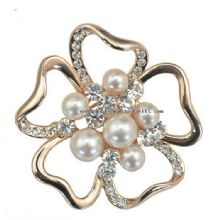 White Beads Flower Lapel Pin images