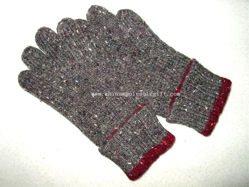 Knitted Gloves