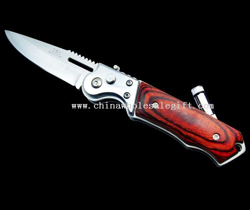Multi-Use Pocket Knives