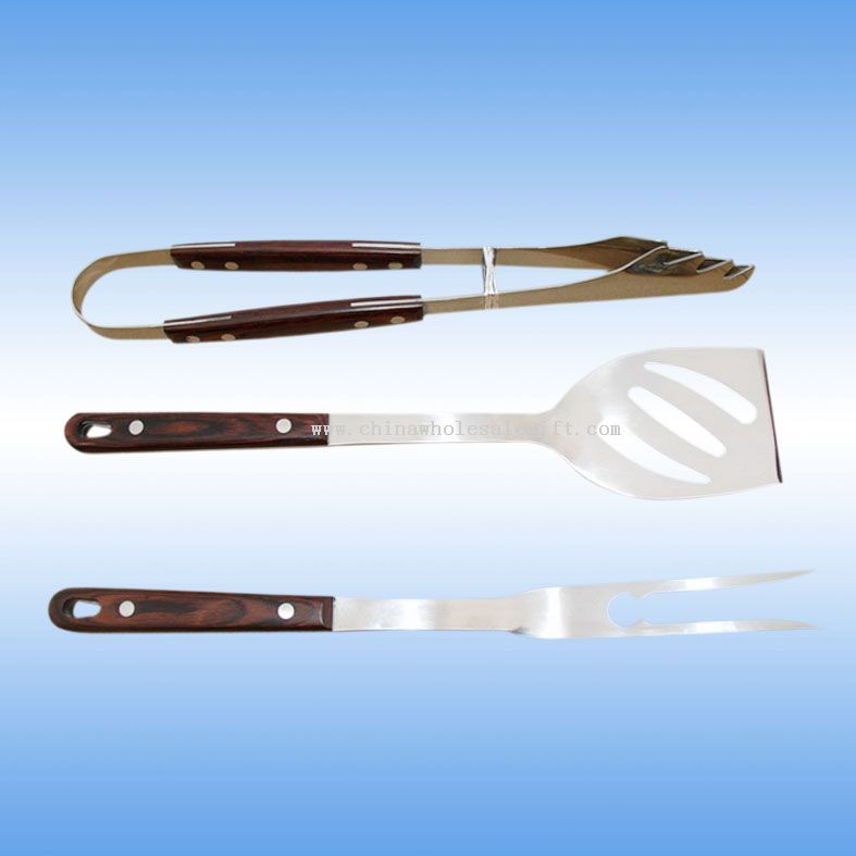 3pcs BBQ tools in color wood handle