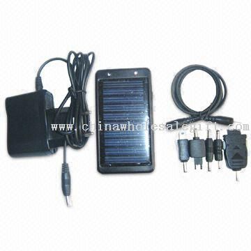 Solar Charger, Suitable for Mobile Phones, MP3 or MP4 Player, Available in Black, White and Red