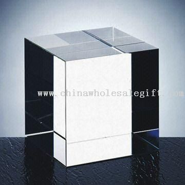 Crystal Block, Suitable for Promotional Gifts, Measuring 80 x 80 x 80mm
