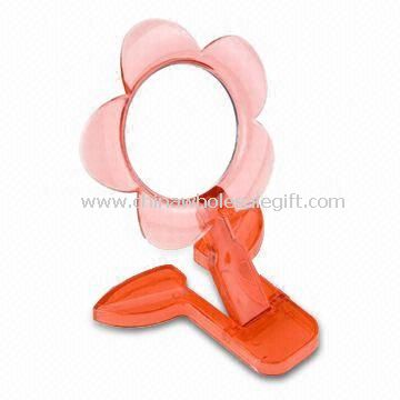 Cosmetic Mirror with Handle Made of Plastic