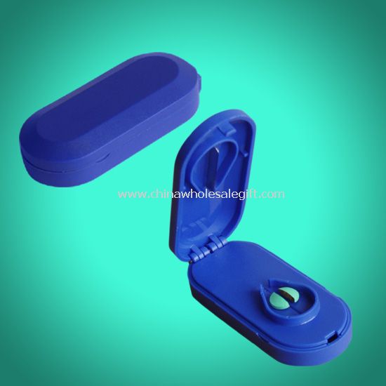Pill Box with pill cutter