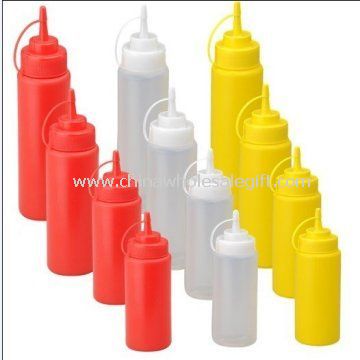 Squeeze dispenser bottle