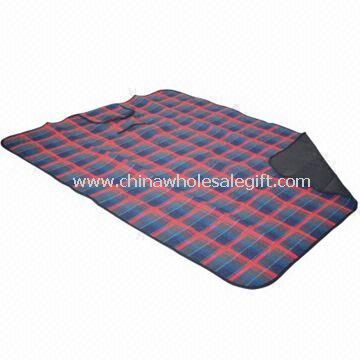 Picnic Blanket Made of 100% Acrylic