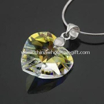 Heart-Shaped Necklace Made of Crystal and Alloy