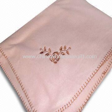 Polar Fleece Blanket Made of 100% Polyester Fleece Fabric