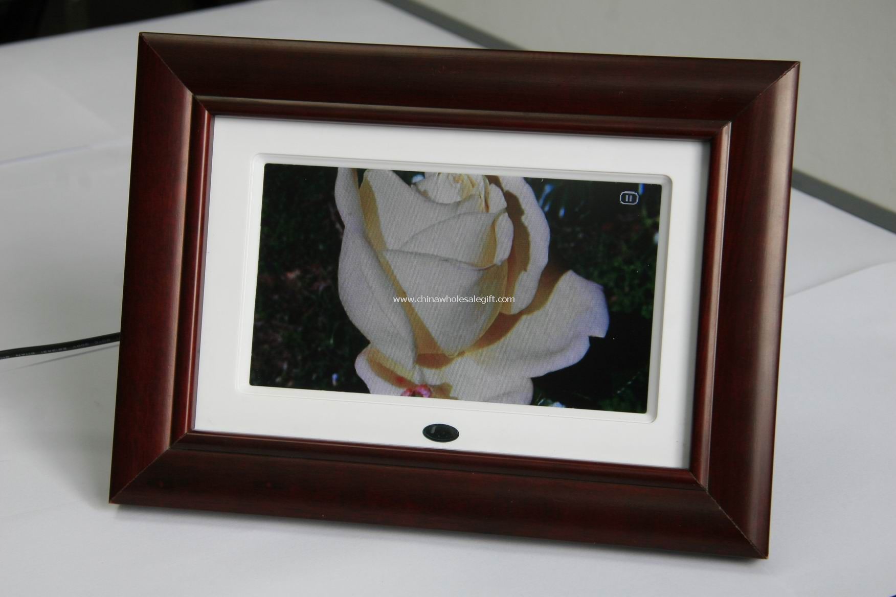 Wood Digital Photo Frame