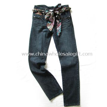 Womens Jeans Made of 100% Cotton Fabric and Slubby Yarn