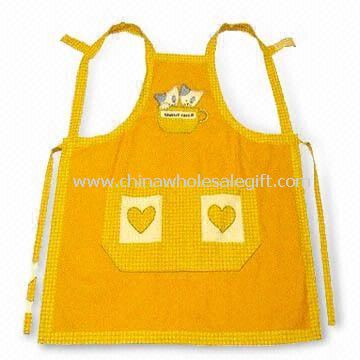 Yarn-dyed Gingham Apron with Embroidery Made of 100% Cotton