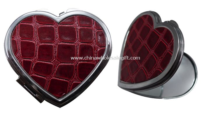 cosmetic mirror in heart shape