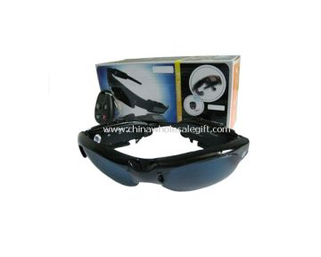 Man digital sunglasses