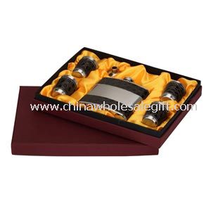 hip flask wtih leather Set