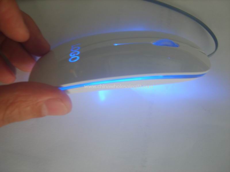 Flat light-up mouse