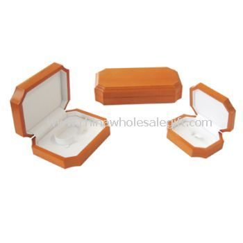 Glossing Wooden Boxes