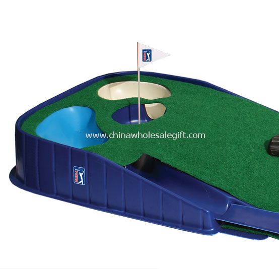 GOLF PUTTING MAT