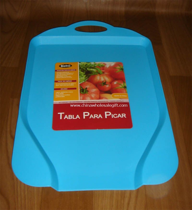 Plastic tray