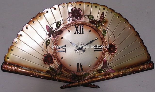 Metal art clock