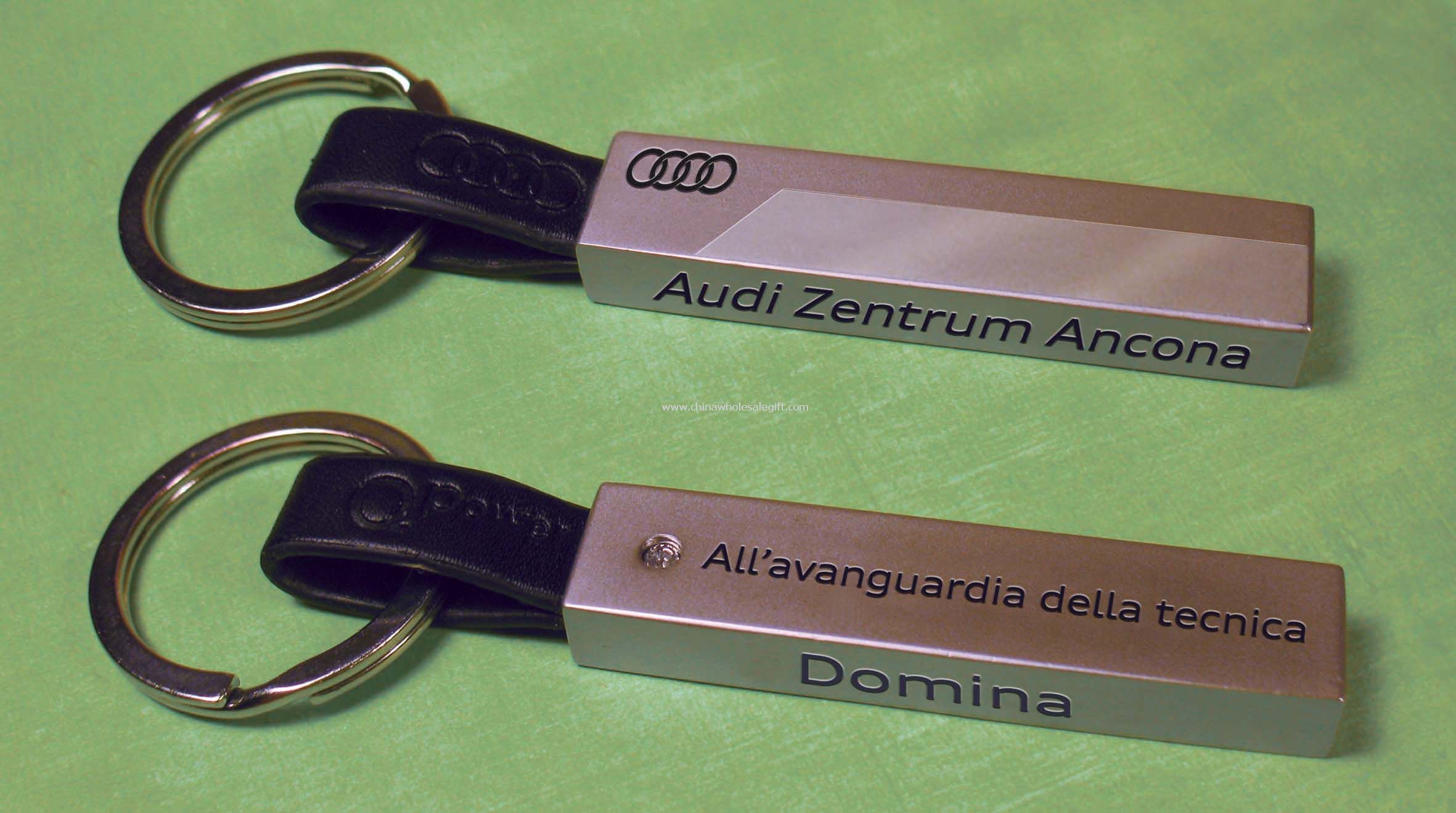 Zinc alloy and Leather Keychain