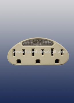 3-Outlet-Netzteil mit Neon-Licht