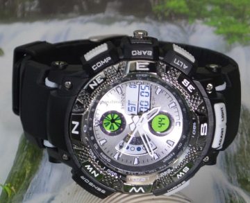 Double movement sports watch