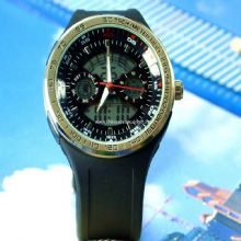 Double movement digital watch