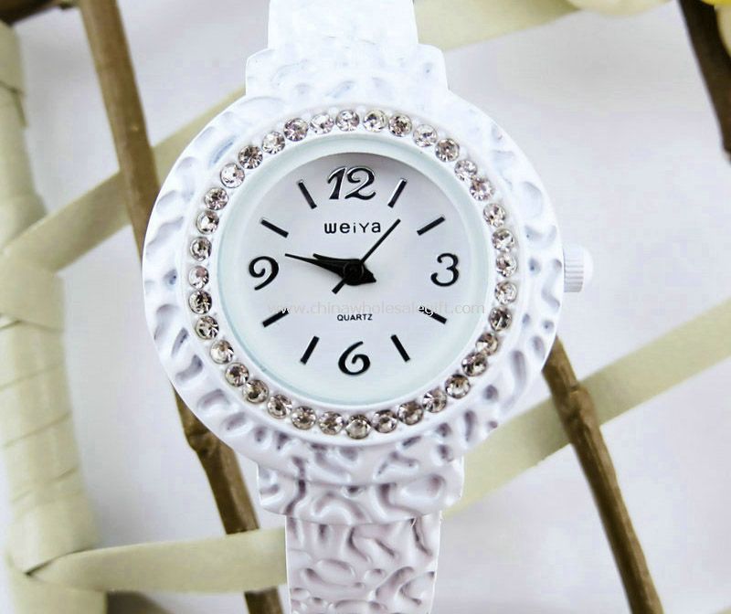 Lady fashion watch with diamond
