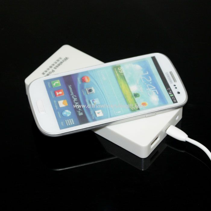 QI Wireless Charger Power Bank 5000mAh