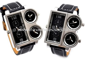 Three time disply watch