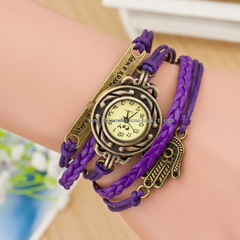 bracelet vintage quartz watch