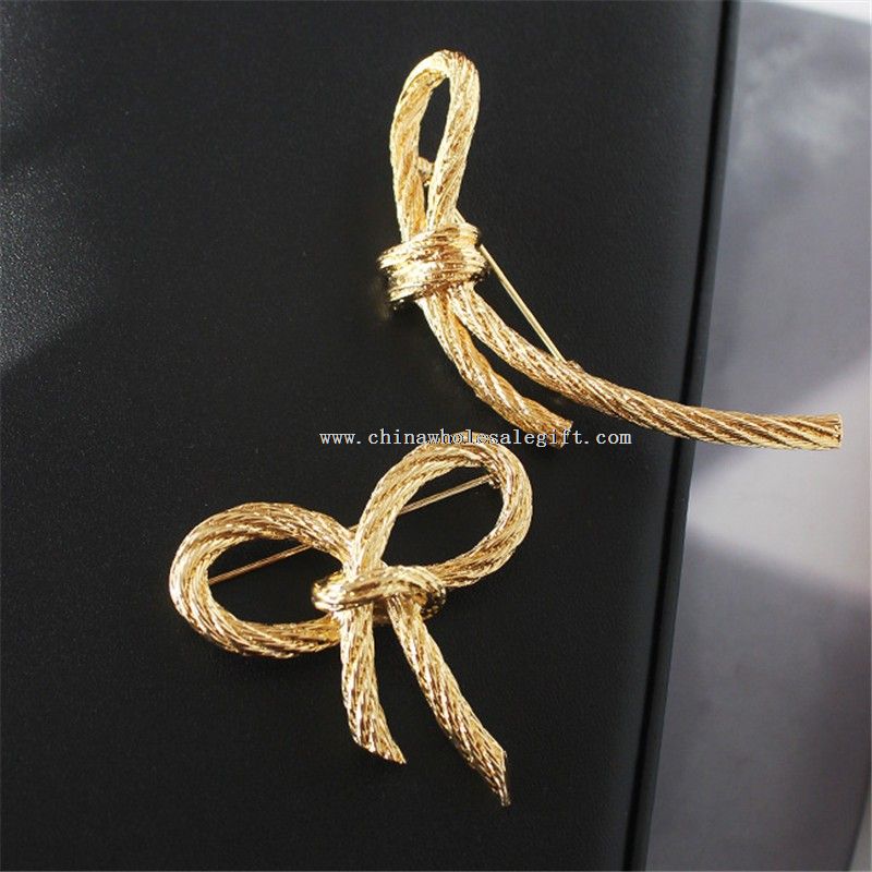gold metal lapel pins with custom logo