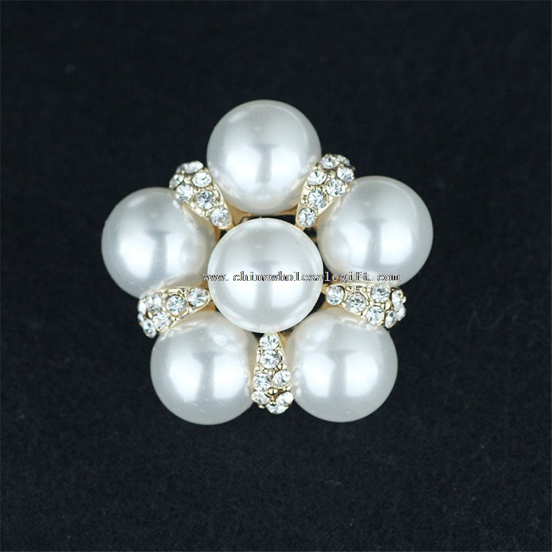 Bling and shining rhinestone with pearls brooches