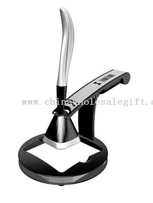 Pen manipulative reading lamp