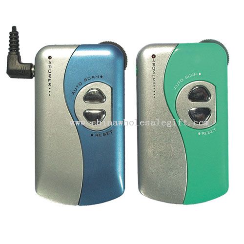 FM auto scan radio with earphone