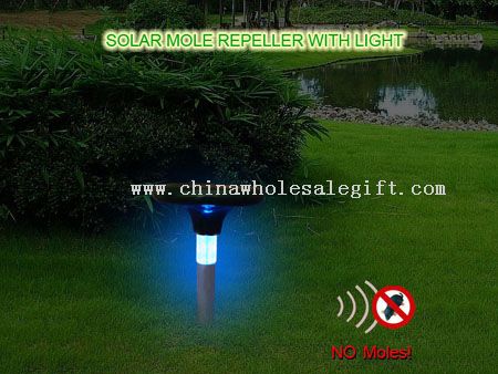 Solar rodent repelled with light