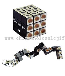 Elastic Cube