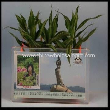 postcard calendar stand