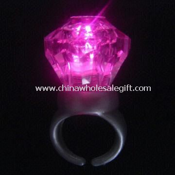 Flashing Diamond Ring