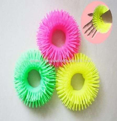 Bracelet puffer ball