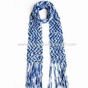Knitted Ladies Scarf with Melanged Yarn