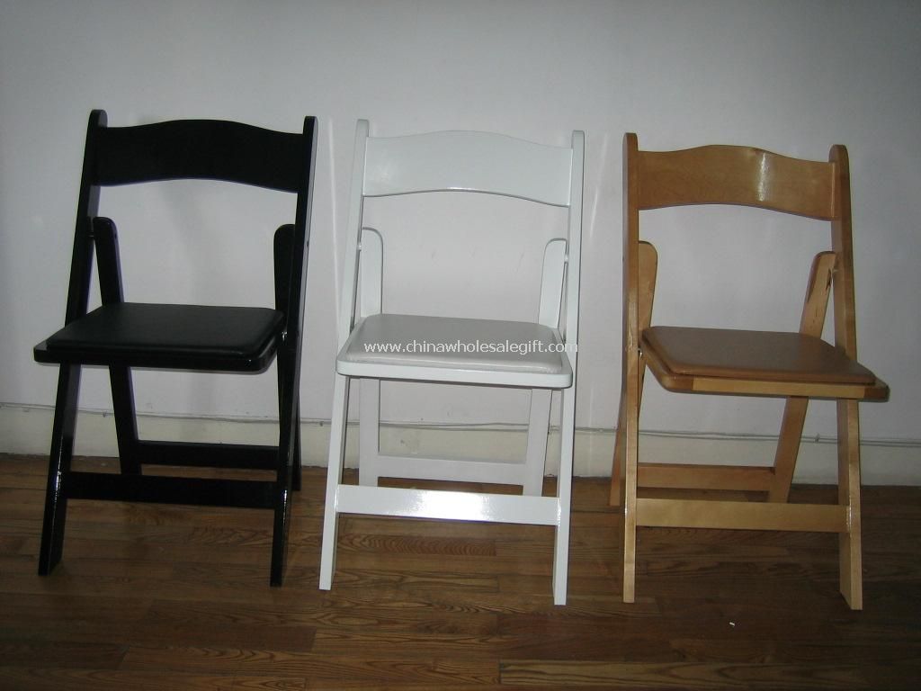 Wood folding chair